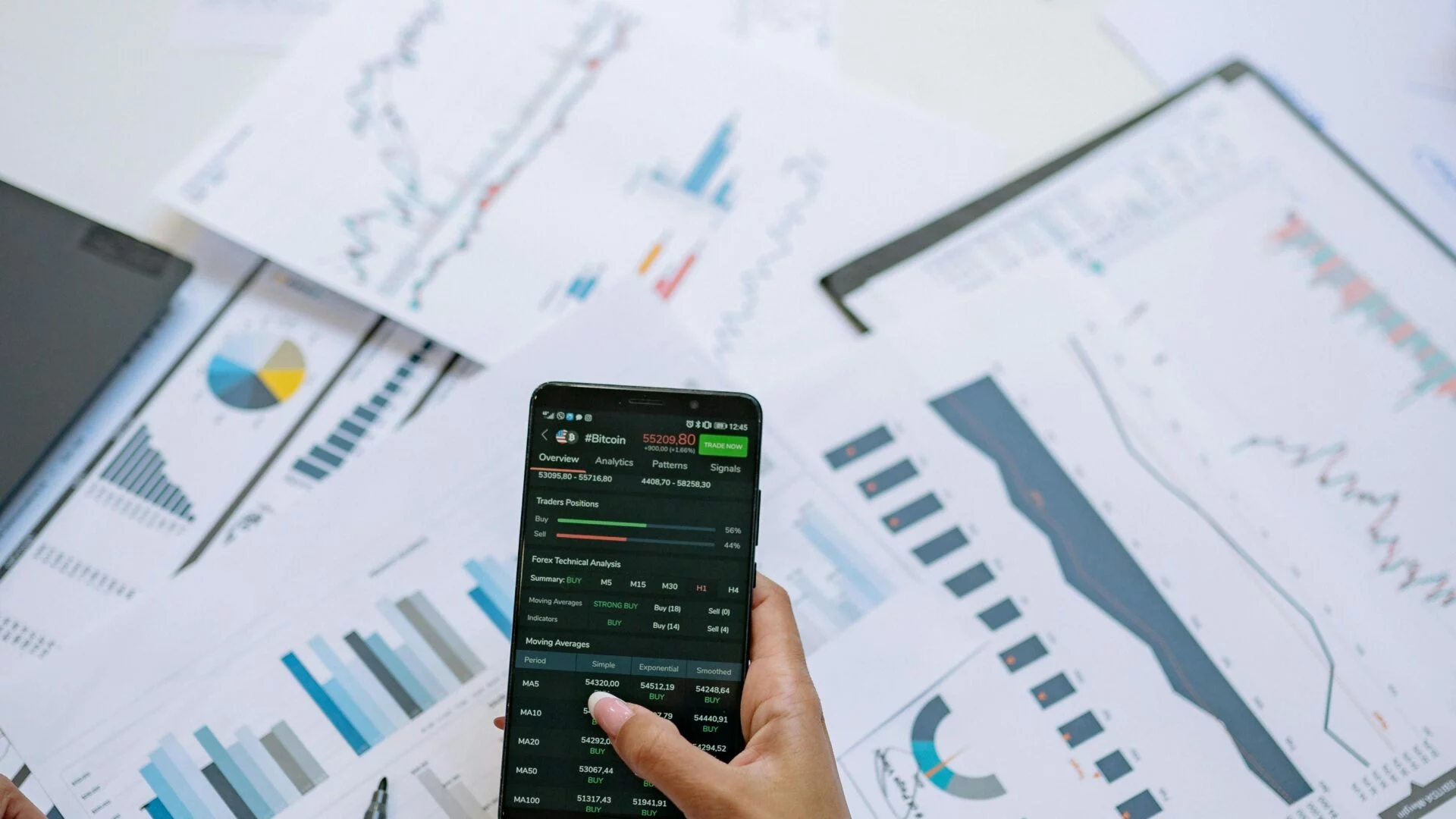 Imagen destacada de Curso Tecnología Aplicada a Problemas de Marketing y Negocios: IA, Martech y Datos