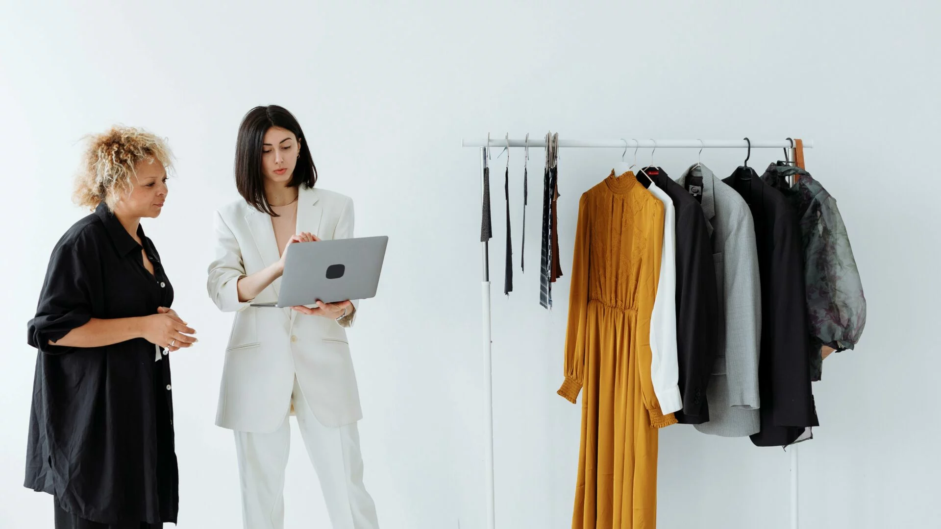 Imagen destacada de Curso Gestión Creativa del Estilo Personal: Closet Estratégico